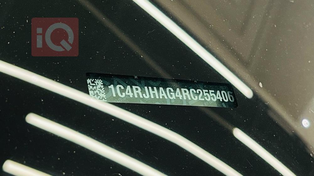 جيب جراند شيروكي